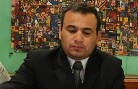 El intendente de Santa Rosa Marcelo Otazo, desde anoche está atrincherado en sus oficinas y espera una decisión de la justicia para solucionar el conflicto de poderes entre Ejecutivo y Legislativo.