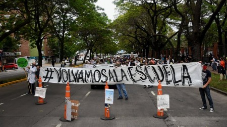 El Gobierno de la Provincia de Buenos Aires analiza el regreso de las clases presenciales.